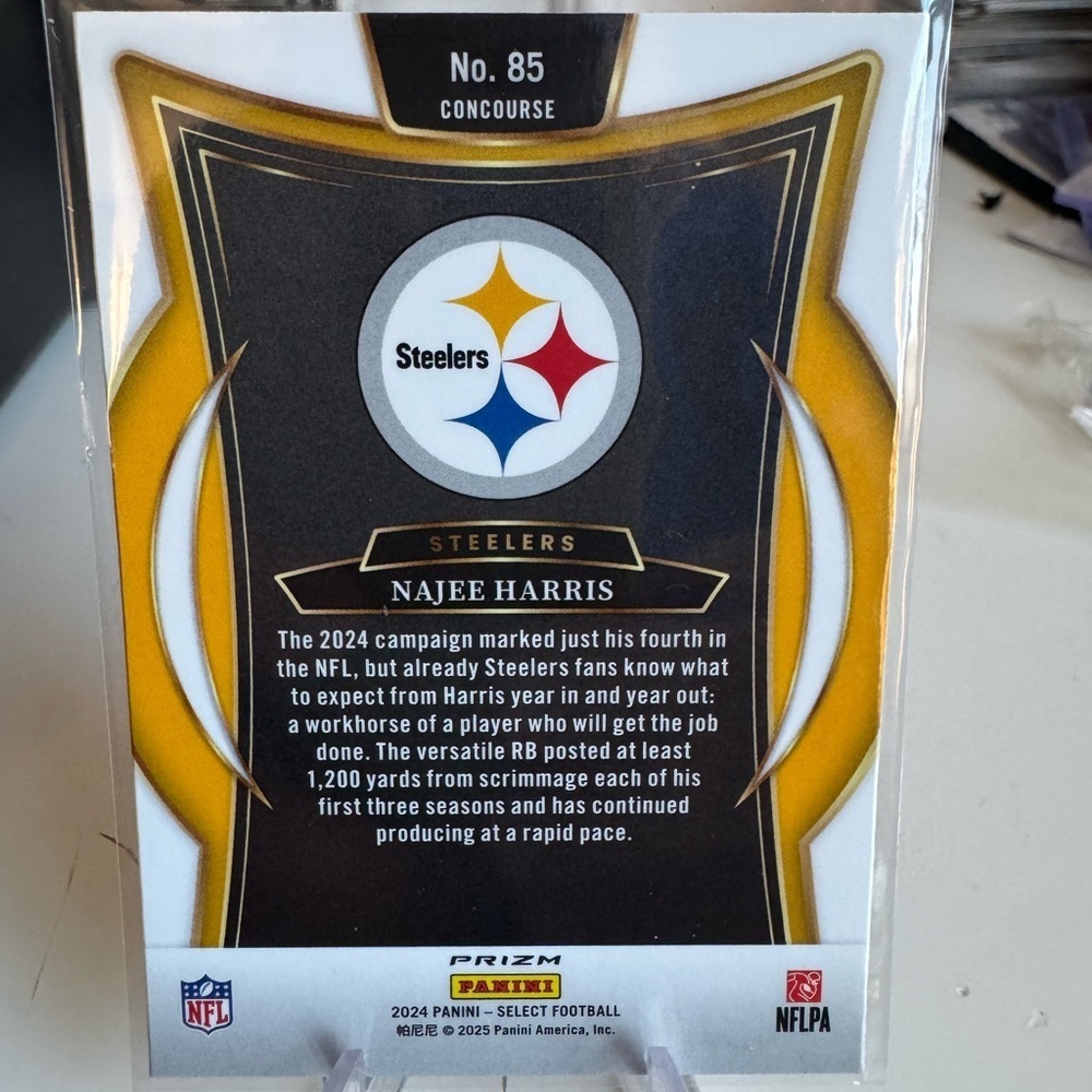 2024 Najee Harris Green and Black Shock Panini Select Prizm Mint condition - Picture 2 of 2